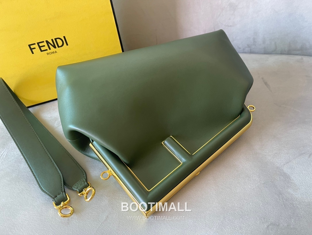 Fendi First Nappa Leather Medium Bag 펜디 퍼스트 나파 가죽 미디엄 토트 클러치백 127M103 32.5cm 5