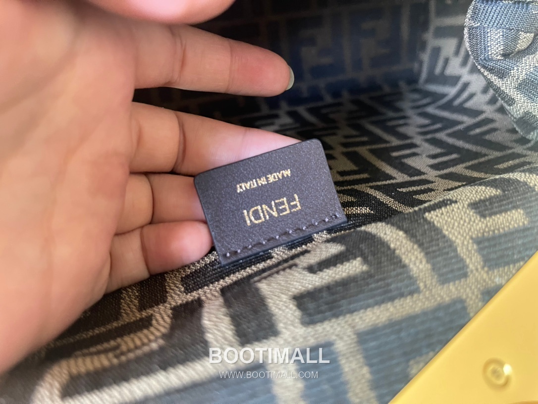 Fendi First Nappa Leather Medium Bag 펜디 퍼스트 나파 가죽 미디엄 토트 클러치백 127M103 32.5cm 8