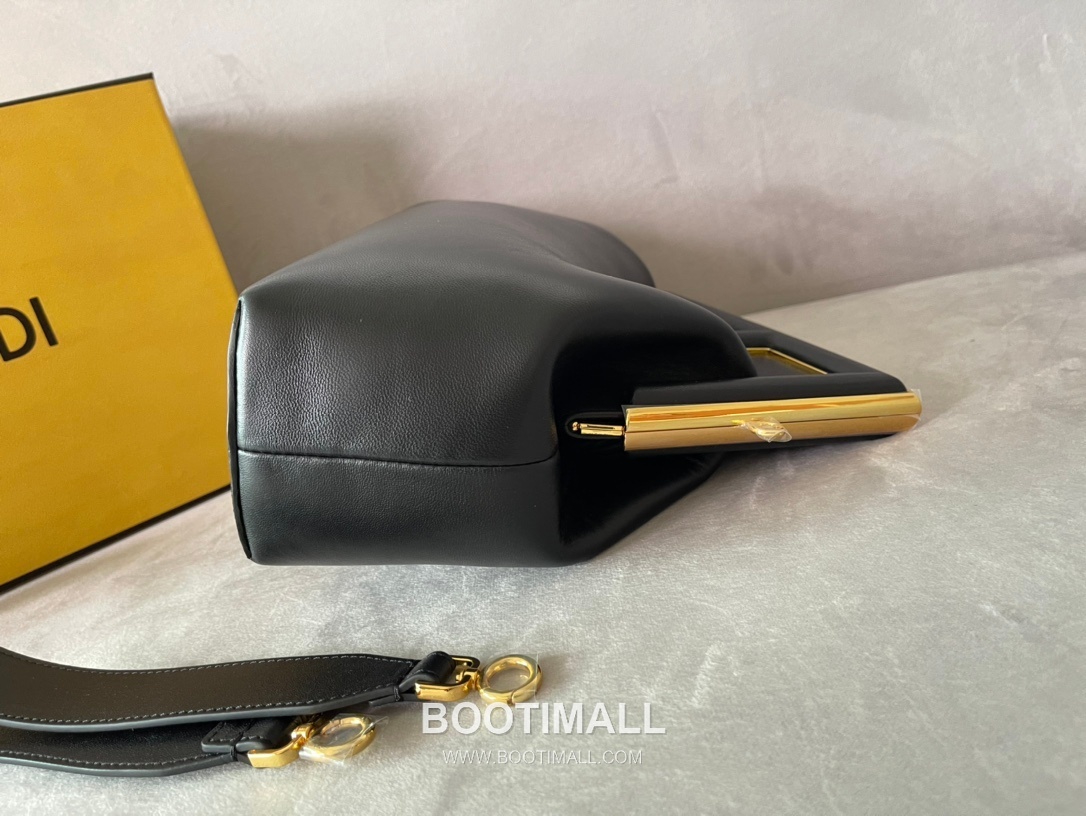 Fendi First Nappa Leather Medium Bag 펜디 퍼스트 나파 가죽 미디엄 토트 클러치백 127M103 32.5cm 3