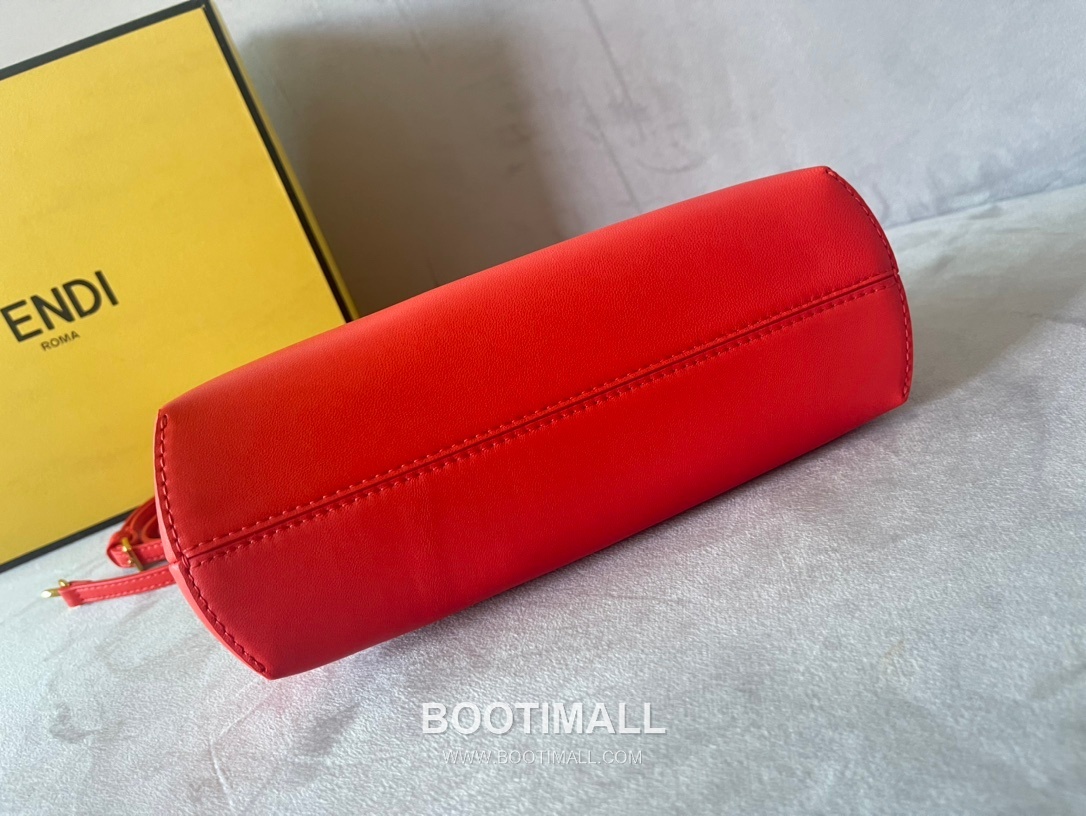 Fendi First Nappa Leather Small Bag 펜디 퍼스트 나파 가죽 스몰 토트 클러치백 129M90 26cm 6