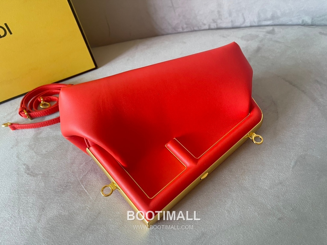 Fendi First Nappa Leather Small Bag 펜디 퍼스트 나파 가죽 스몰 토트 클러치백 129M90 26cm 8