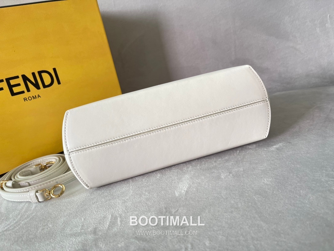 Fendi First Nappa Leather Small Bag 펜디 퍼스트 나파 가죽 스몰 토트 클러치백 129M90 26cm 6