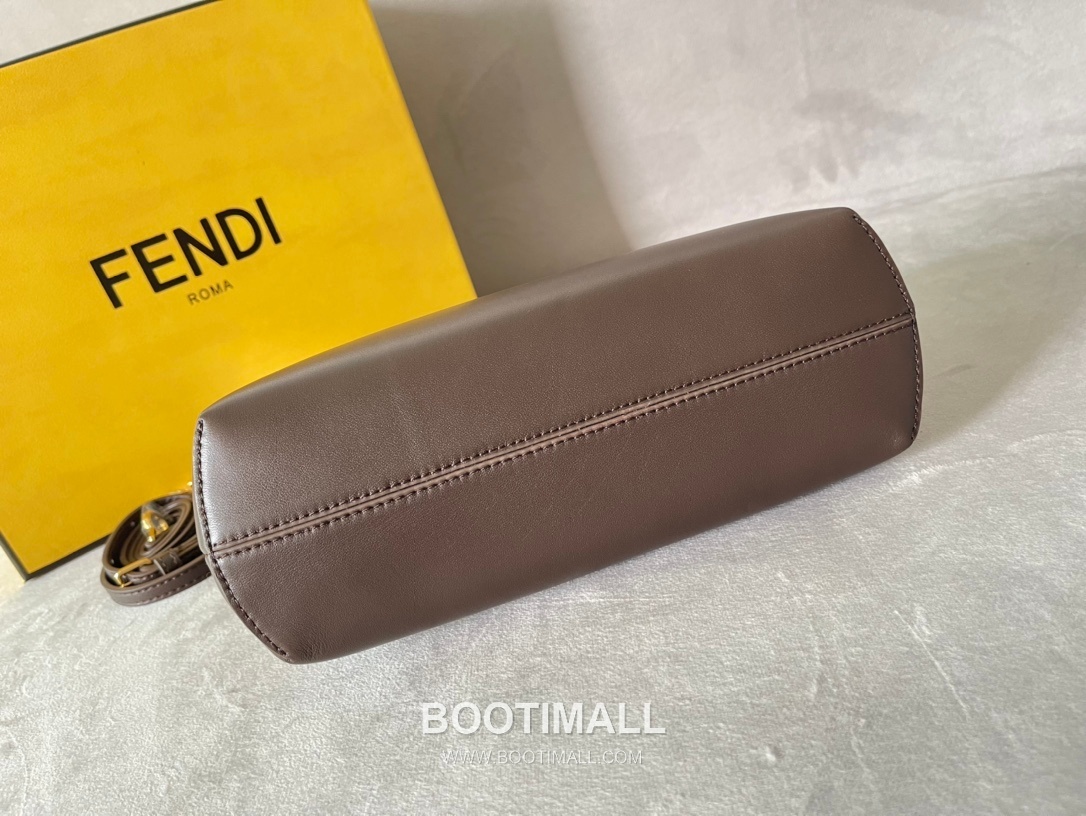 Fendi First Nappa Leather Small Bag 펜디 퍼스트 나파 가죽 스몰 토트 클러치백 129M90 26cm 6