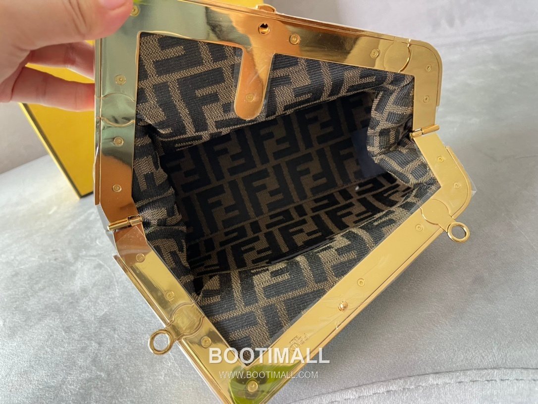 Fendi First Nappa Leather Small Bag 펜디 퍼스트 나파 가죽 스몰 토트 클러치백 129M90 26cm 8
