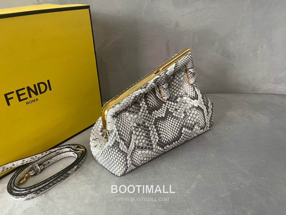 Fendi First Python Leather Small Bag 펜디 퍼스트 파이톤 가죽 스몰 토트 클러치백 129M190 26cm 3