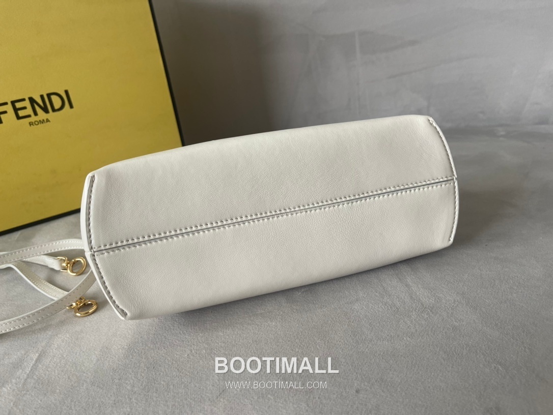 Fendi First Nappa Leather Python Detail Small Bag 펜디 퍼스트 나파 가죽 파이톤 디테일 스몰 토트 클러치백 129M98 26cm 5