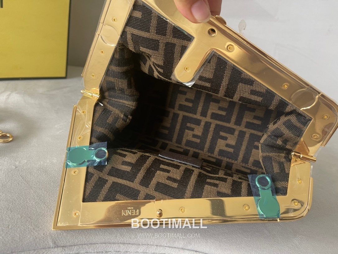 Fendi First Nappa Leather Python Detail Small Bag 펜디 퍼스트 나파 가죽 파이톤 디테일 스몰 토트 클러치백 129M98 26cm 7