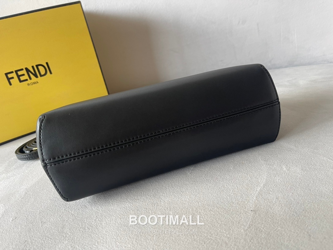 Fendi First Nappa Leather Python Detail Small Bag 펜디 퍼스트 나파 가죽 파이톤 디테일 스몰 토트 클러치백 129M98 26cm 6