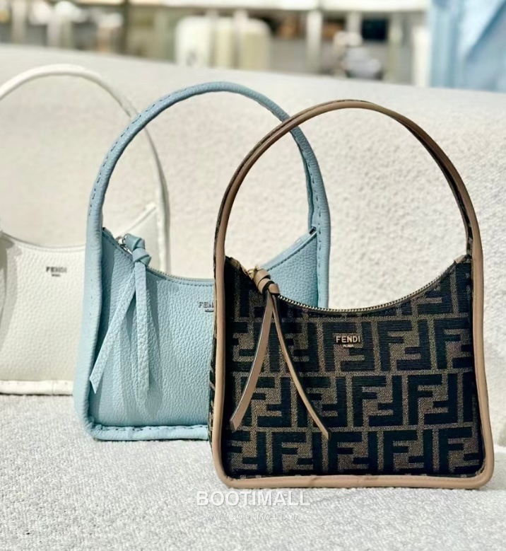 Fendi Fendessence FF Jacquard Crescent Fabric Brown Shoulder Bag 펜디 펜데센스 FF 자카드 크레센트 패브릭 브라운 숄더백 28cm 4