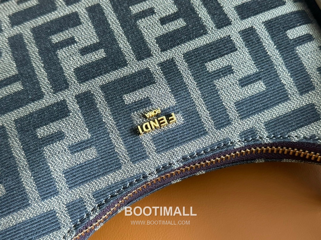 Fendi Fendessence FF Jacquard Crescent Fabric Brown Shoulder Bag 펜디 펜데센스 FF 자카드 크레센트 패브릭 브라운 숄더백 28cm 12