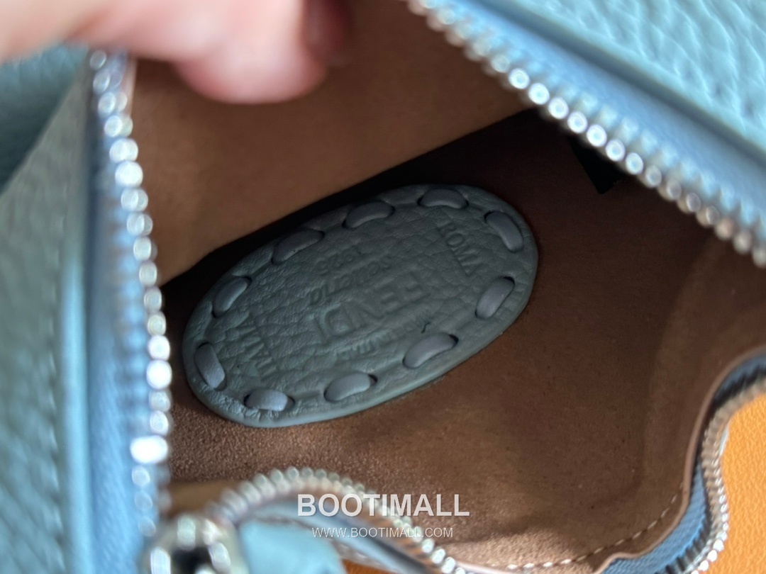 Fendi Fendessence Cuoio Romano Leather Crescent Bag 펜디 펜데센스 쿠오이오 로마노 가죽 크레센트 숄더백 094M68 28cm 9