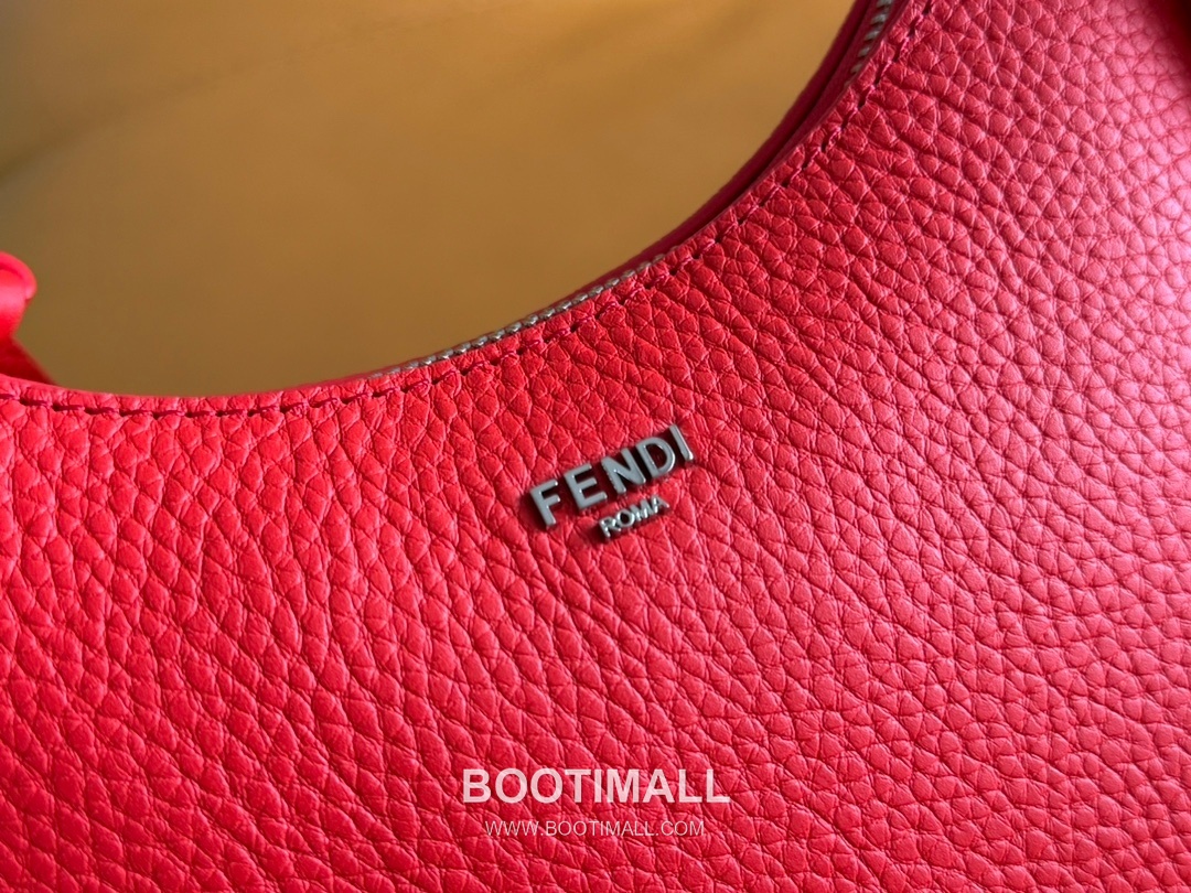 Fendi Fendessence Cuoio Romano Leather Crescent Bag 펜디 펜데센스 쿠오이오 로마노 가죽 크레센트 숄더백 094M68 28cm 7