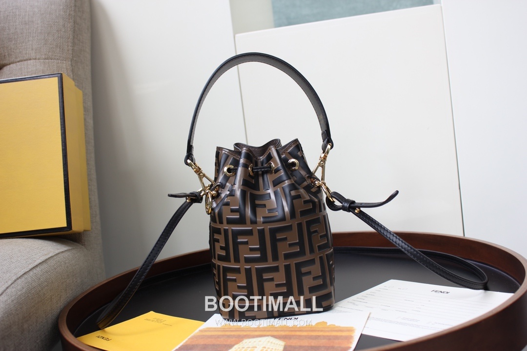 Fendi Mon Trésor FF Embossed Calfskin Bucket Bag 펜디 몽 트레조르 FF 엠보스 카프스킨 버킷백 183M65 18cm 4