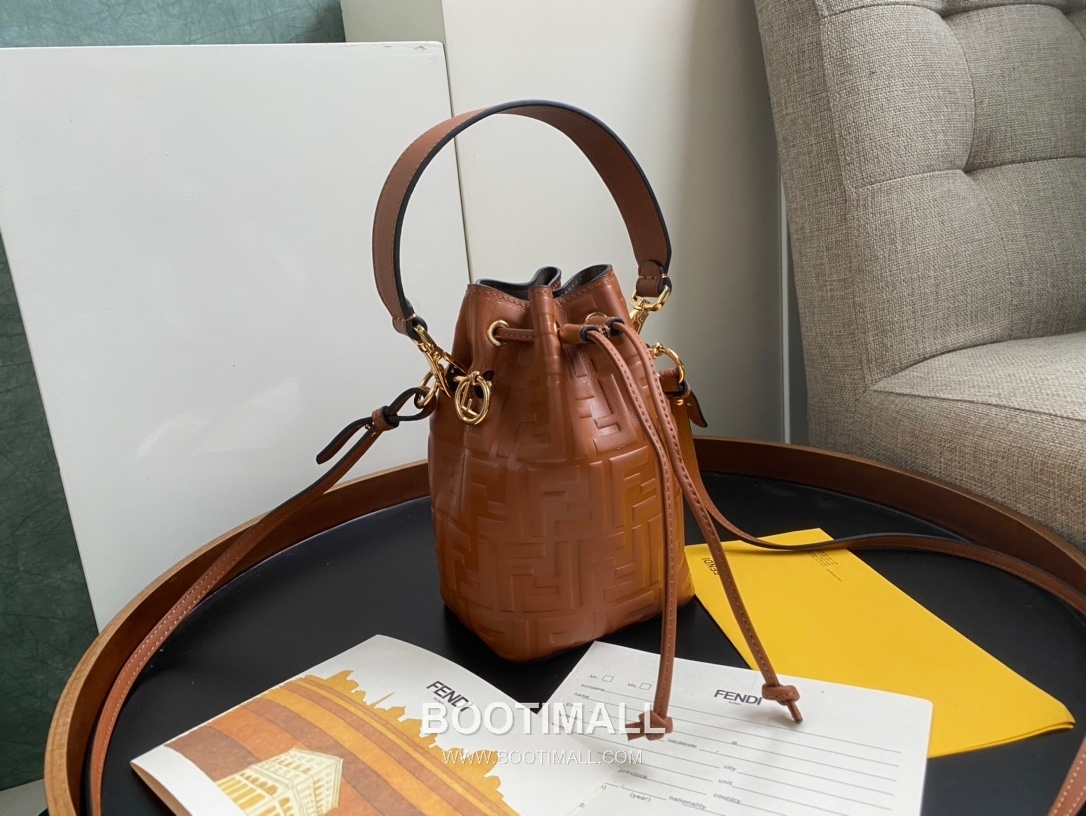 Fendi Mon Trésor FF Embossed Calfskin Bucket Bag 펜디 몽 트레조르 FF 엠보스 카프스킨 버킷백 183M65 18cm 2