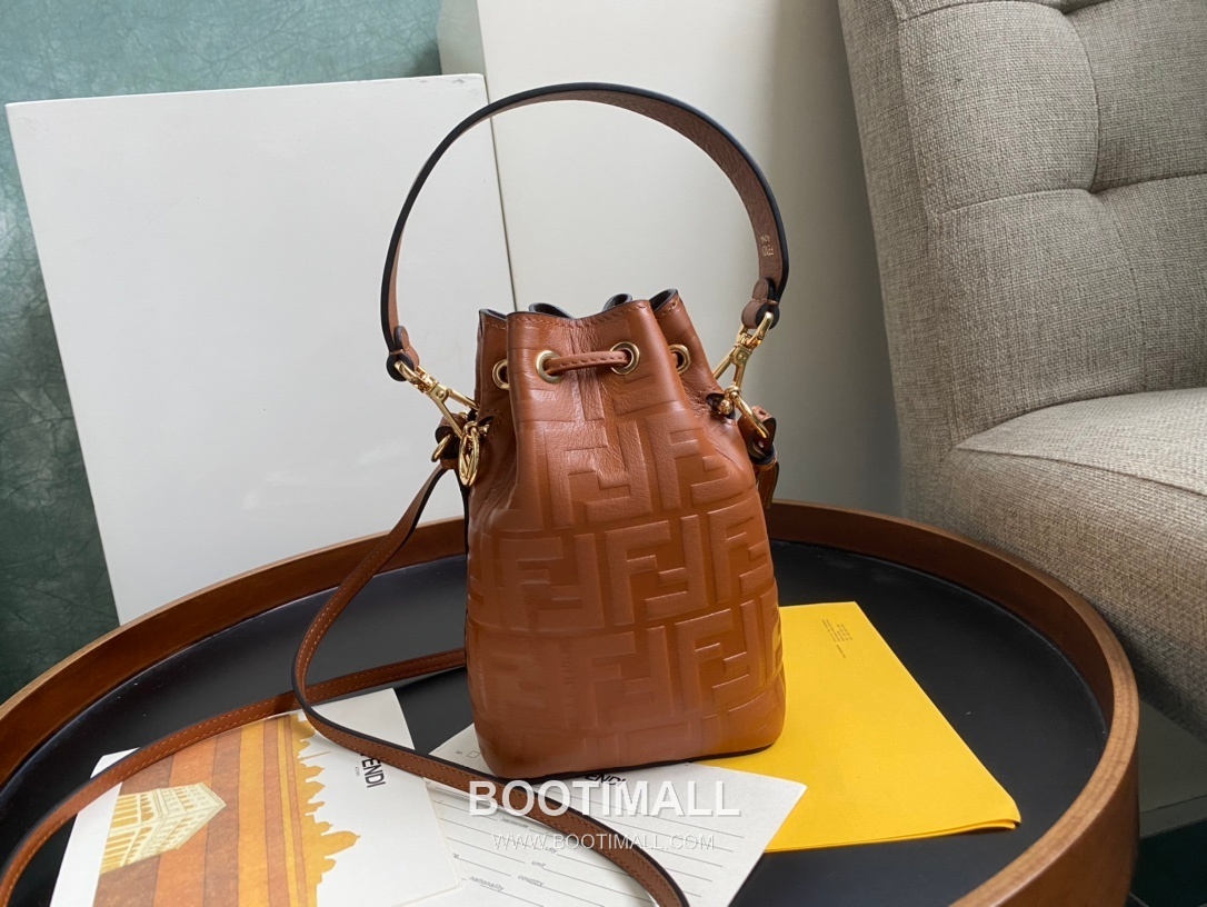 Fendi Mon Trésor FF Embossed Calfskin Bucket Bag 펜디 몽 트레조르 FF 엠보스 카프스킨 버킷백 183M65 18cm 3