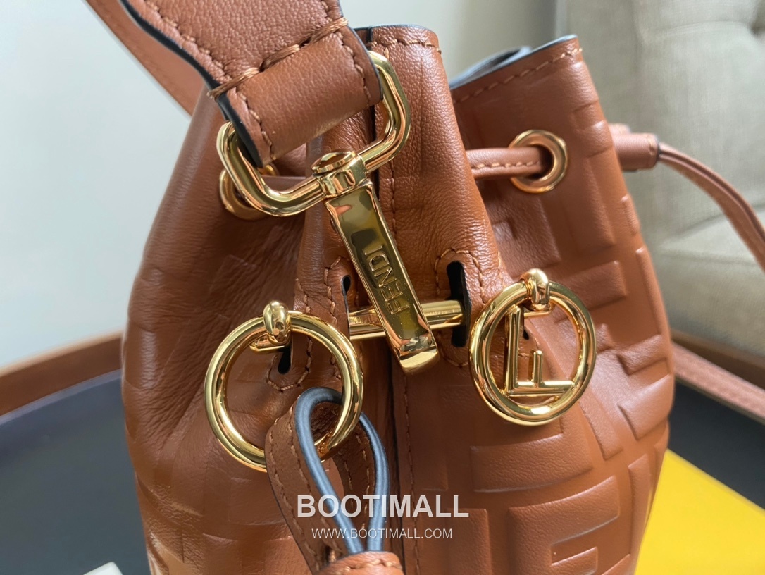 Fendi Mon Trésor FF Embossed Calfskin Bucket Bag 펜디 몽 트레조르 FF 엠보스 카프스킨 버킷백 183M65 18cm 6
