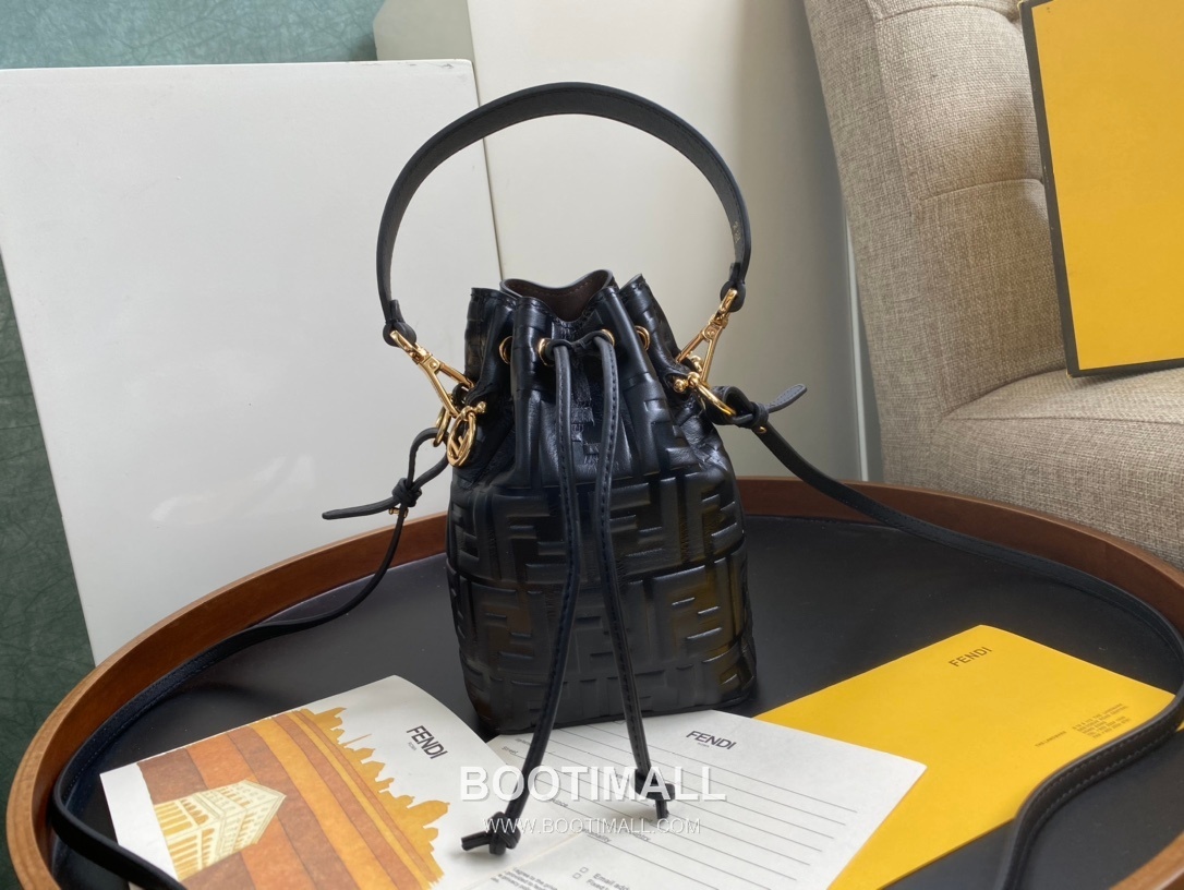 Fendi Mon Trésor FF Embossed Calfskin Bucket Bag 펜디 몽 트레조르 FF 엠보스 카프스킨 버킷백 183M65 18cm 2