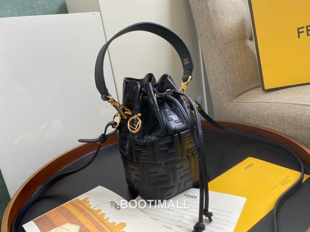 Fendi Mon Trésor FF Embossed Calfskin Bucket Bag 펜디 몽 트레조르 FF 엠보스 카프스킨 버킷백 183M65 18cm 3