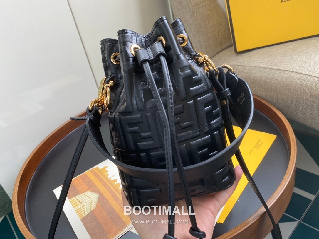 Fendi Mon Trésor FF Embossed Calfskin Bucket Bag 펜디 몽 트레조르 FF 엠보스 카프스킨 버킷백 183M65 18cm 7