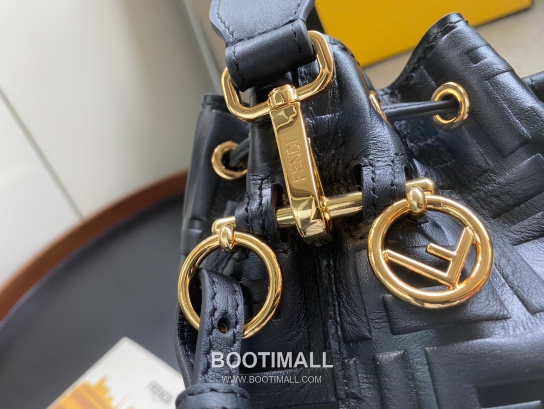 Fendi Mon Trésor FF Embossed Calfskin Bucket Bag 펜디 몽 트레조르 FF 엠보스 카프스킨 버킷백 183M65 18cm 8