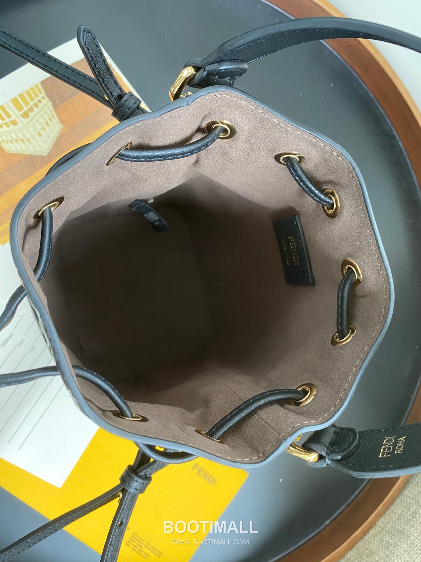 Fendi Mon Trésor FF Embossed Calfskin Bucket Bag 펜디 몽 트레조르 FF 엠보스 카프스킨 버킷백 183M65 18cm 9