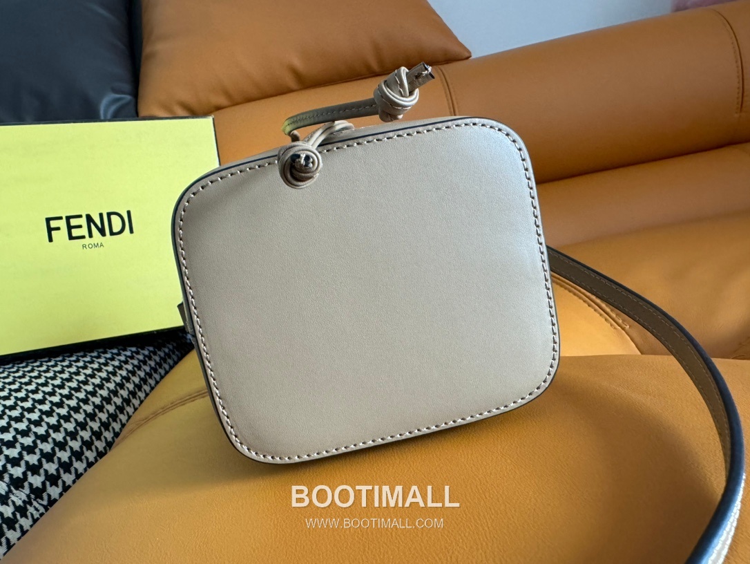 Fendi Mon Tresor Jacquard FF Fabric Brown Bucket Bag 펜디 몬 트레조 자카드 FF 패브릭 브라운 버킷백 18cm 13