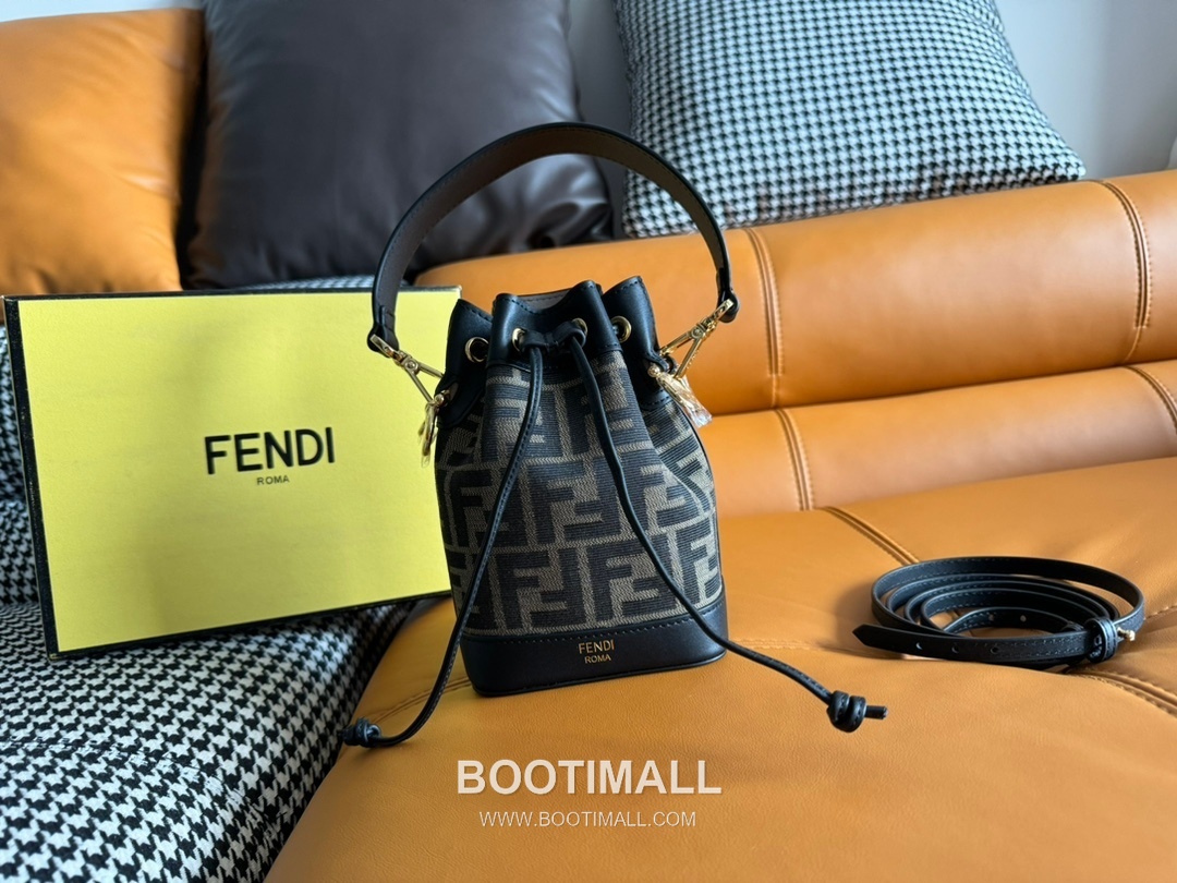 Fendi Mon Trésor FF Embossed Calfskin Bucket Bag 펜디 몽 트레조르 FF 엠보스 카프스킨 버킷백 183M65 18cm 1