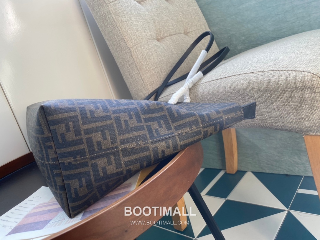 Fendi Roll Bags FF Leather Large Shopping Tote 펜디 롤백 FF 가죽 라지 쇼핑 토트백 80M58 35cm 3