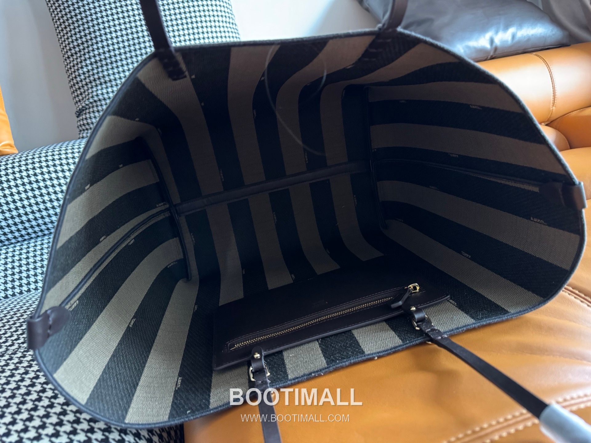 Fendi Pequin FF Reversible Jacquard Large Tote Bag 펜디 페퀸 FF 리버서블 자카드 라지 토트백 425M75 35cm 7