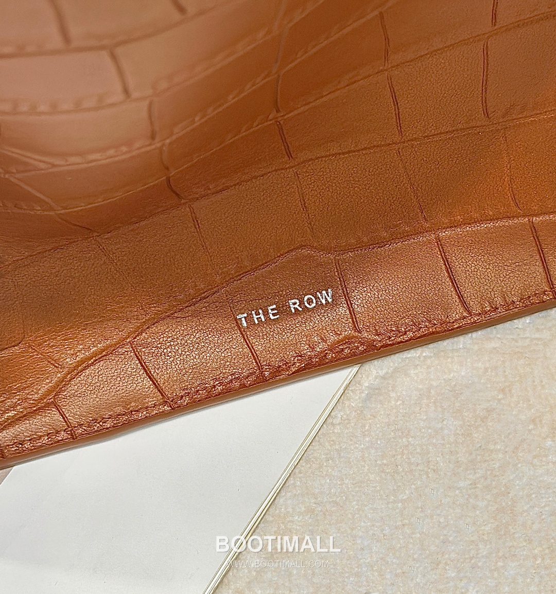 The Row Marlo 14 Crocodile Embossed Leather Tote Bag 더로우 마를로 14 크로커다일 엠보스 가죽 토트백 8823 36cm 6