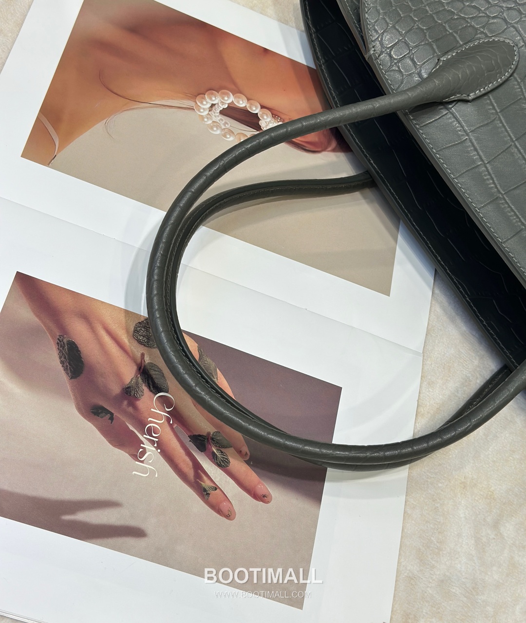 The Row Marlo 14 Crocodile Embossed Leather Tote Bag 더로우 마를로 14 크로커다일 엠보스 가죽 토트백 8823 36cm 5