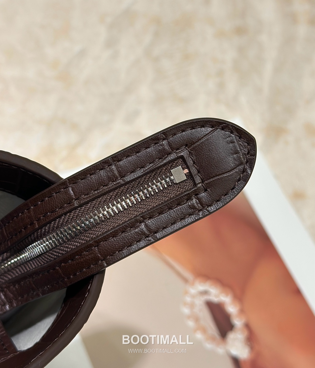 The Row Marlo 14 Crocodile Embossed Leather Tote Bag 더로우 마를로 14 크로커다일 엠보스 가죽 토트백 8823 36cm 7