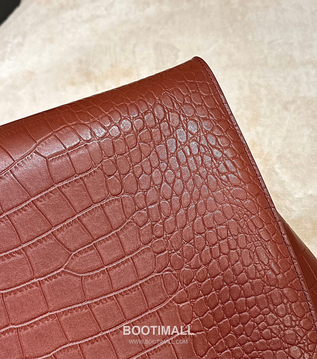 The Row Marlo 14 Crocodile Embossed Leather Tote Bag 더로우 마를로 14 크로커다일 엠보스 가죽 토트백 8823 36cm 7