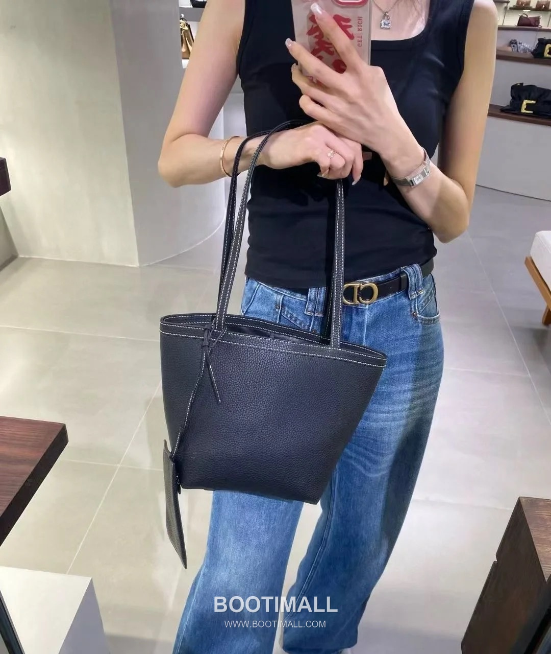 The Row Stitch Grained TC Cowhide Dark Tote Bag 마고 스티치 그레인드 TC 소가죽 다크 토트백 22cm 2