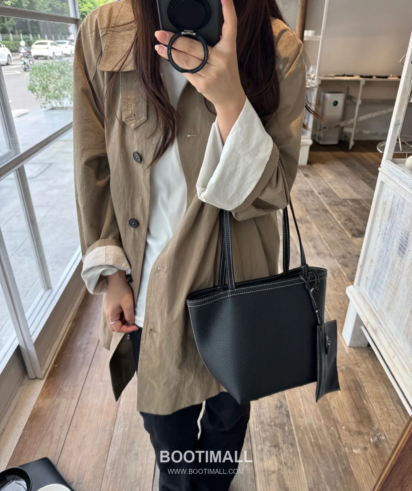 The Row Stitch Grained TC Cowhide Dark Tote Bag 마고 스티치 그레인드 TC 소가죽 다크 토트백 22cm 4