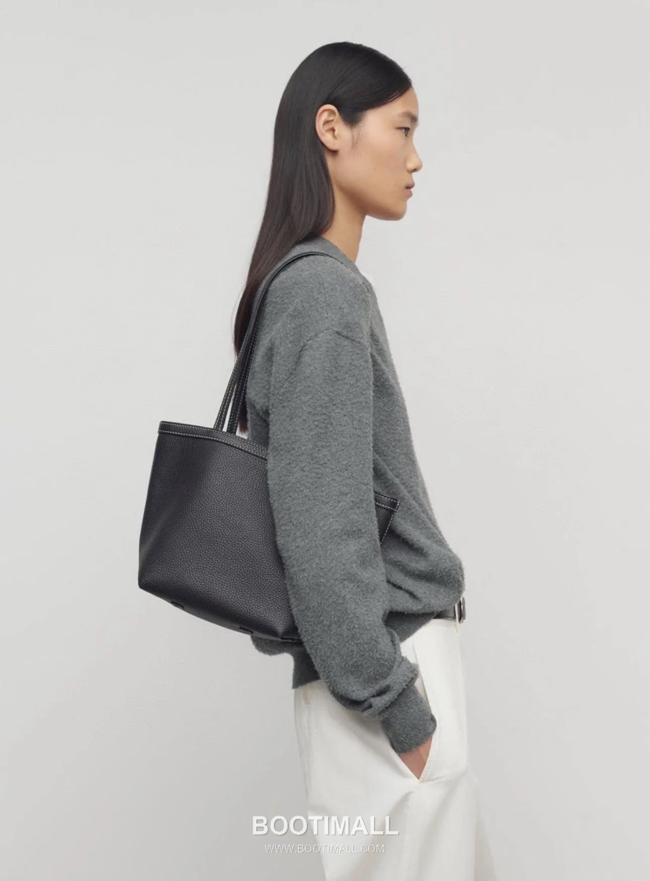 The Row Stitch Grained TC Cowhide Dark Tote Bag 마고 스티치 그레인드 TC 소가죽 다크 토트백 22cm 9