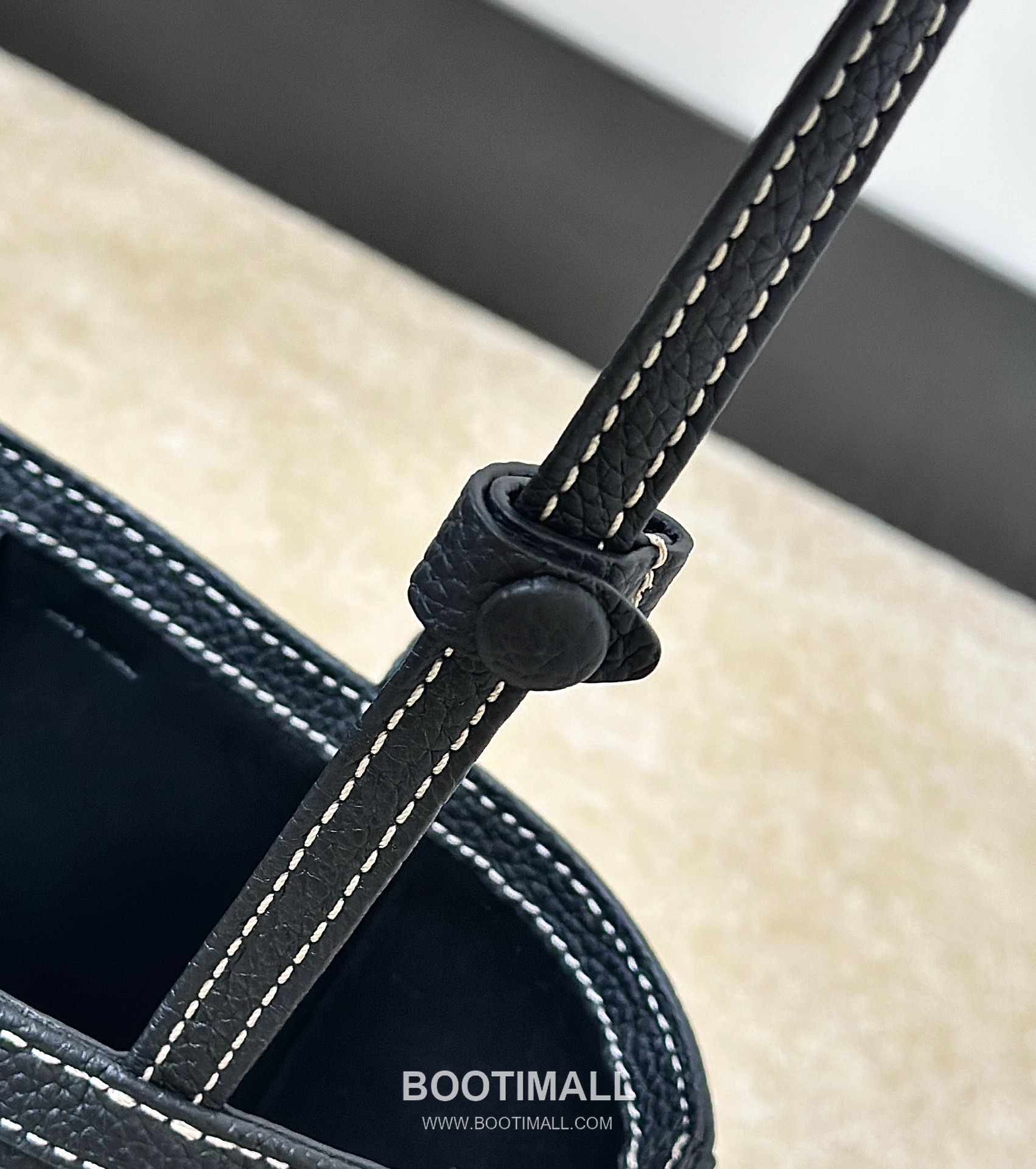 The Row Stitch Grained TC Cowhide Dark Tote Bag 마고 스티치 그레인드 TC 소가죽 다크 토트백 22cm 13