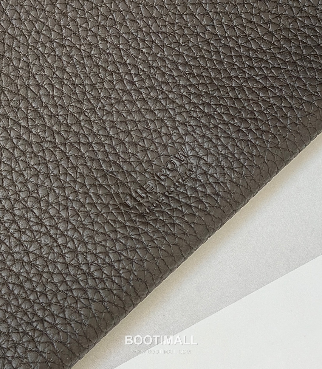The Row Stitch TC Grained Cowhide Dark Tote Bag 마고 스티치 TC 리치패턴 소가죽 다크 토트백 30cm 10