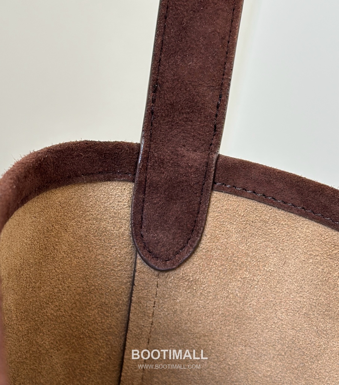 The Row Park Suede Bucket Bag 마고 파크 8827S 스웨이드 버킷백 22cm 7