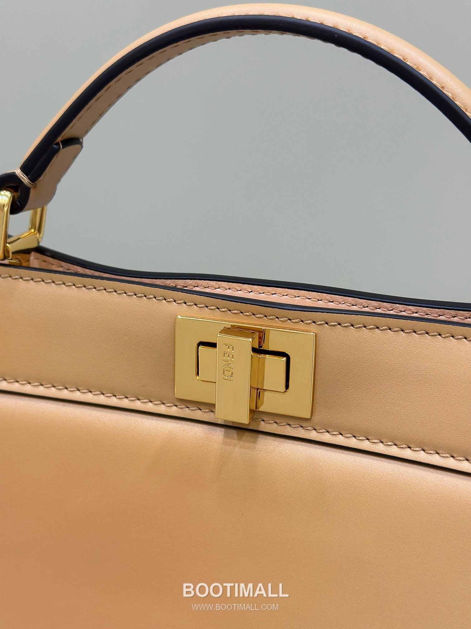 Fendi Peekaboo ISeeU Medium Leather Beige Top Handle Bag 펜디 피카부 아이씨유 미디엄 가죽 베이지 탑핸들백 29cm 14