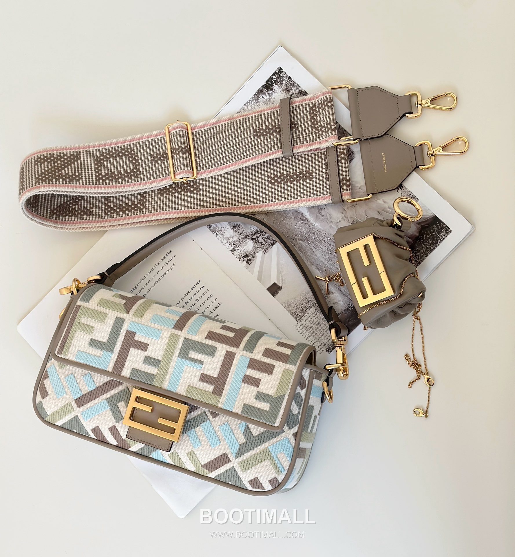 Fendi Baguette FF Embroidered Canvas Shoulder Bag 펜디 바게트 FF 자수 캔버스 숄더백 0159BM 27cm 6