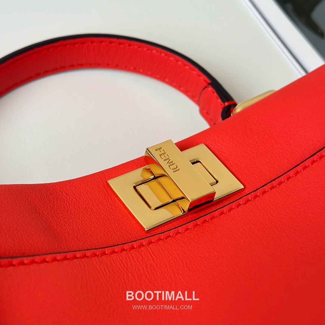 Fendi Peekaboo Classic Cowhide Orange Top Handle Bag 펜디 피카부 클래식 소가죽 오렌지 탑핸들백 23cm 8