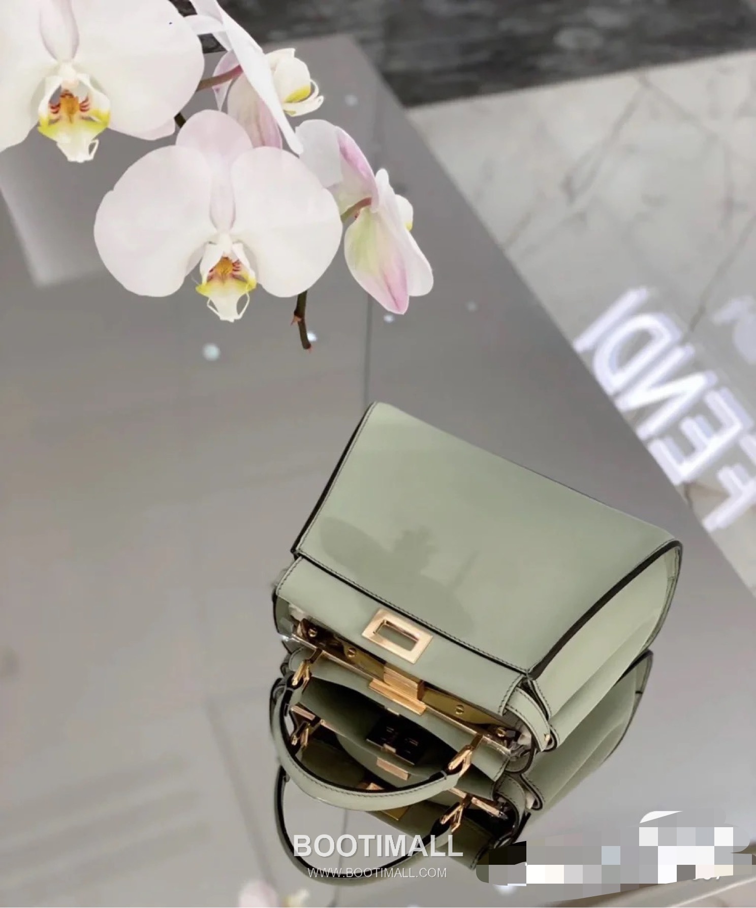 Fendi Peekaboo Classic FF Lining Calfskin Top Handle Bag 펜디 피카부 클래식 FF 안감 카프스킨 탑핸들백 23cm 5