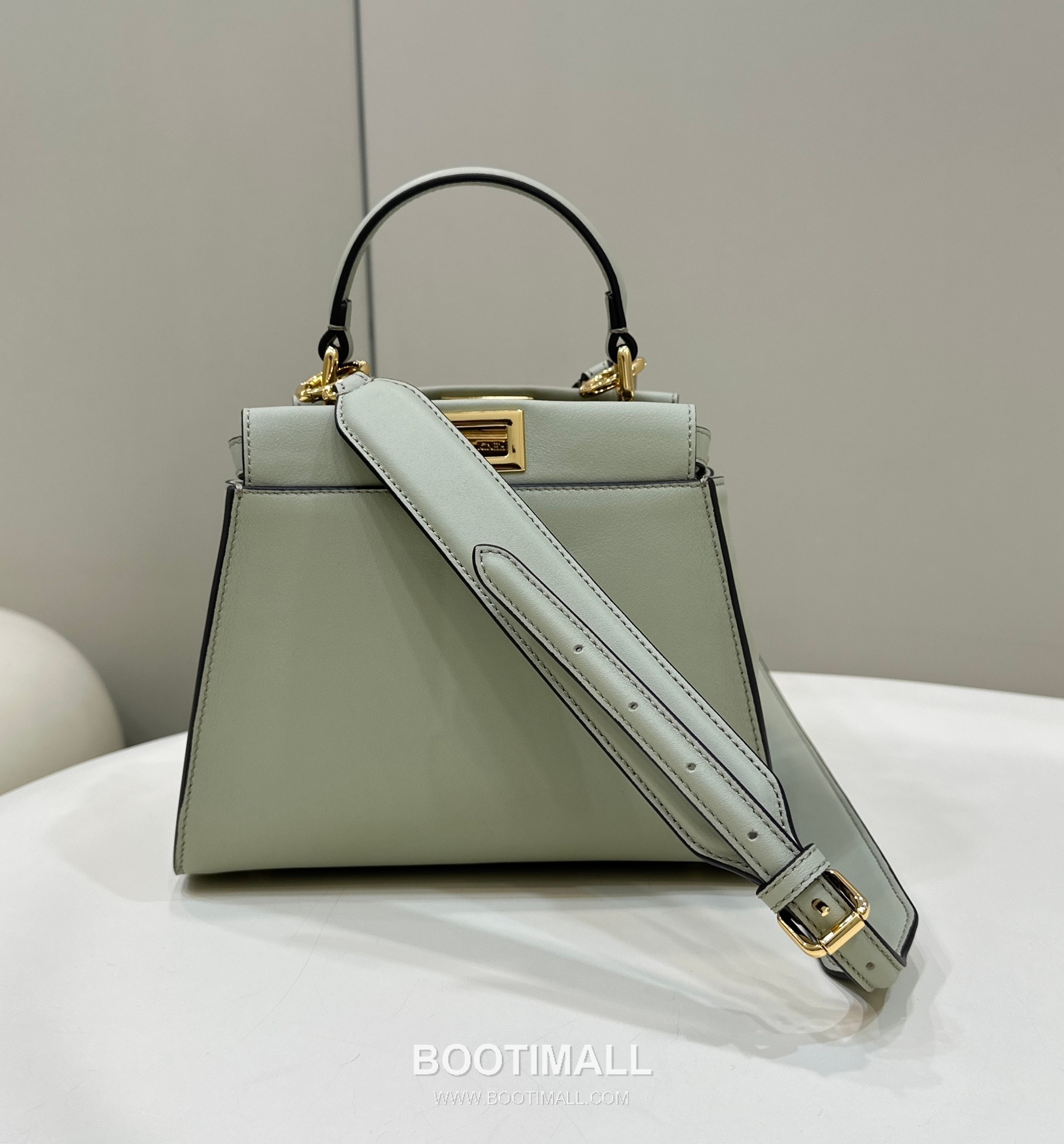 Fendi Peekaboo Classic FF Lining Calfskin Top Handle Bag 펜디 피카부 클래식 FF 안감 카프스킨 탑핸들백 23cm 7