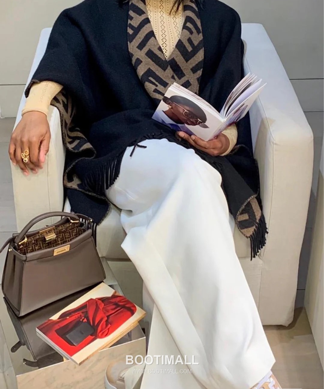 Fendi Peekaboo Classic Tortoiseshell Cowhide Dove Grey Top Handle Bag 펜디 피카부 클래식 토터스쉘 소가죽 도브 그레이 탑핸들백 23cm 1