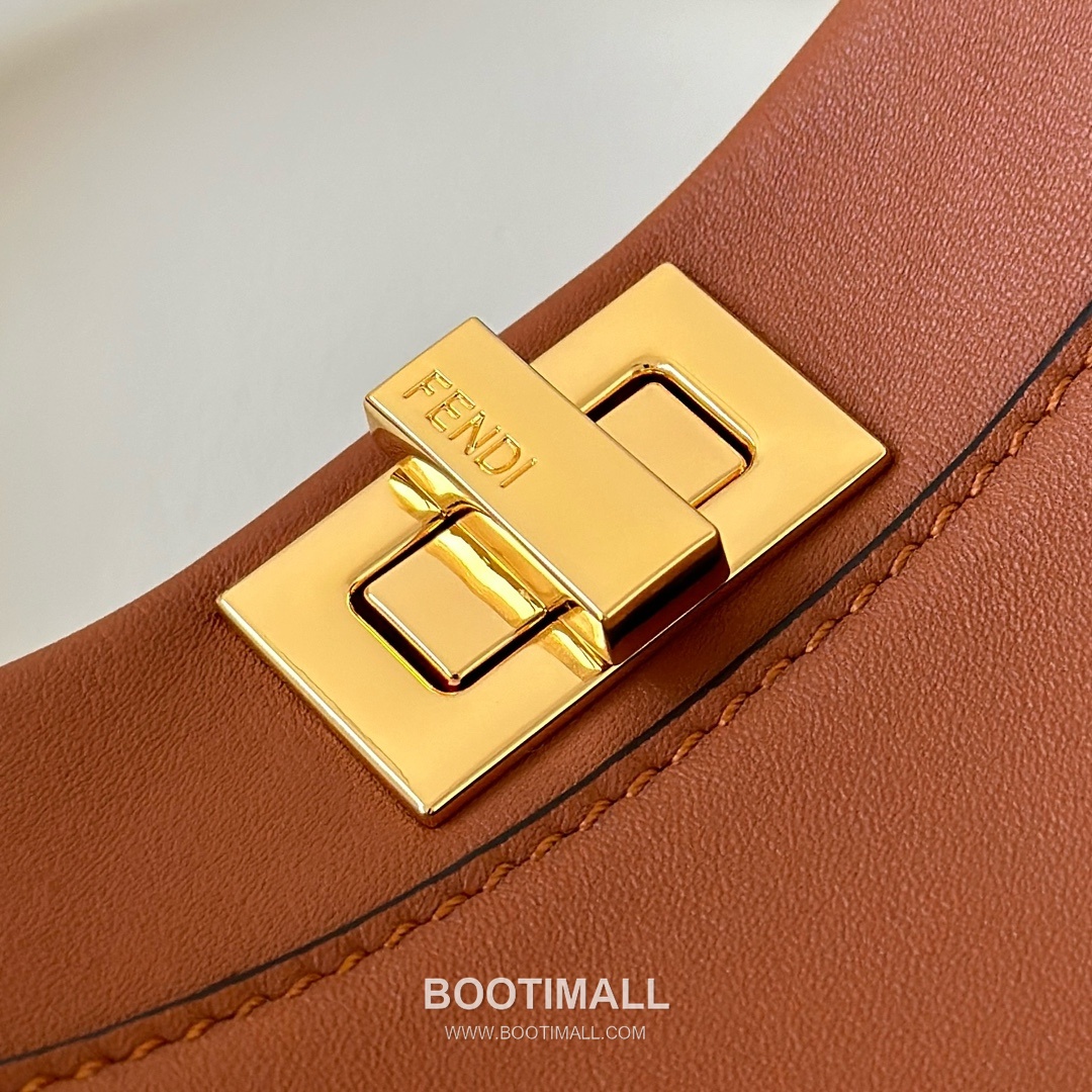 Fendi Peekaboo Classic FF Lining Calfskin Caramel Top Handle Bag 펜디 피카부 클래식 FF 안감 카프스킨 카라멜 탑핸들백 23cm 10
