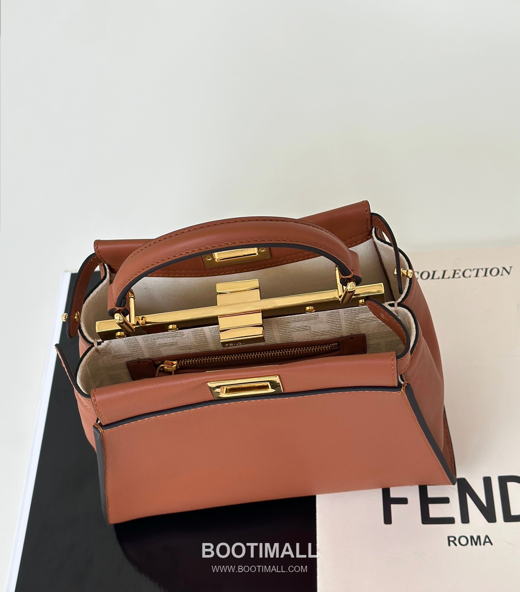 Fendi Peekaboo Classic FF Lining Calfskin Caramel Top Handle Bag 펜디 피카부 클래식 FF 안감 카프스킨 카라멜 탑핸들백 23cm 13