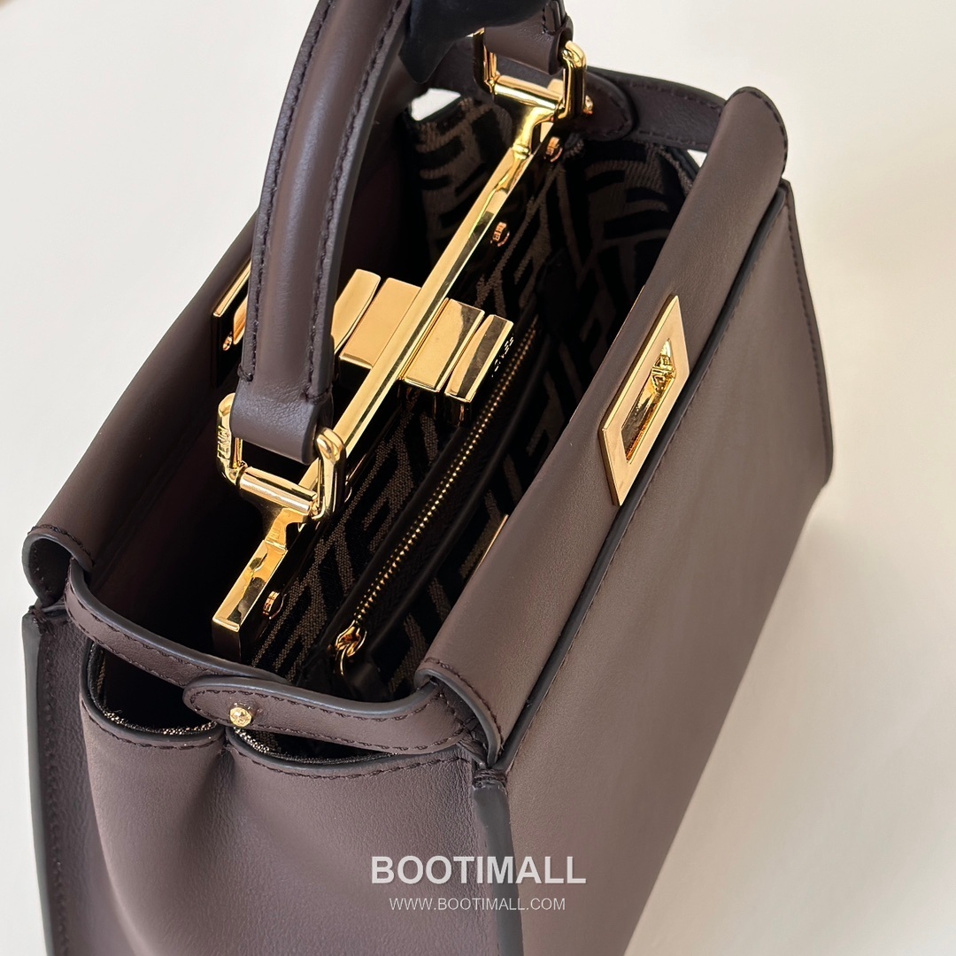 Fendi Peekaboo Leather Top Handle Bag 펜디 피카부 가죽 탑핸들백 23cm 13