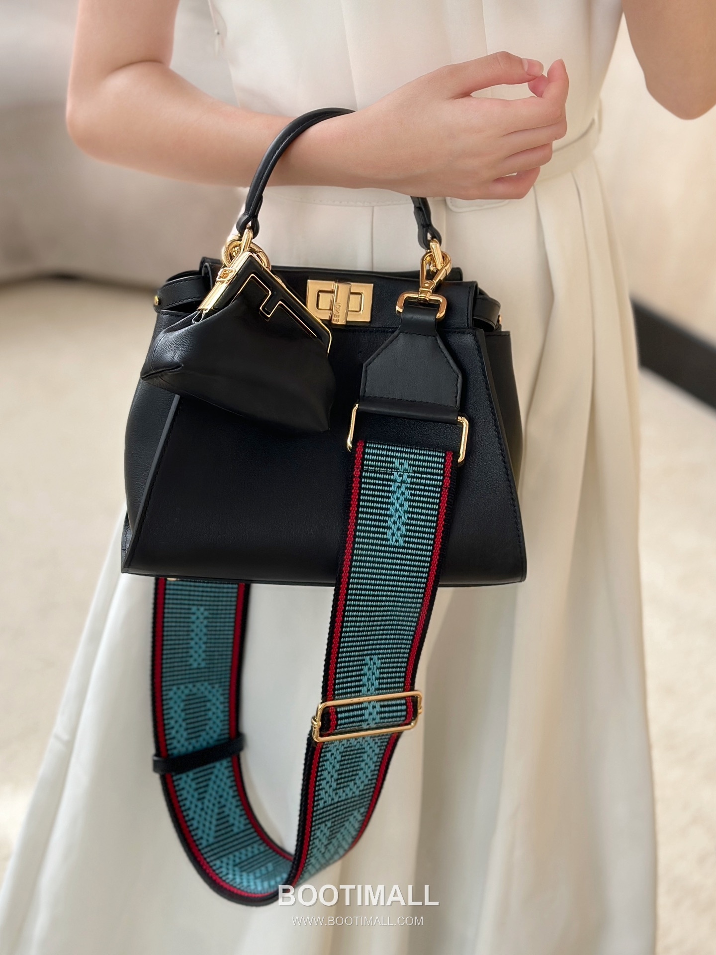 Fendi Peekaboo Monster Eye Calfskin Black Top Handle Bag 펜디 피카부 몬스터 아이 카프스킨 블랙 탑핸들백 23cm 7