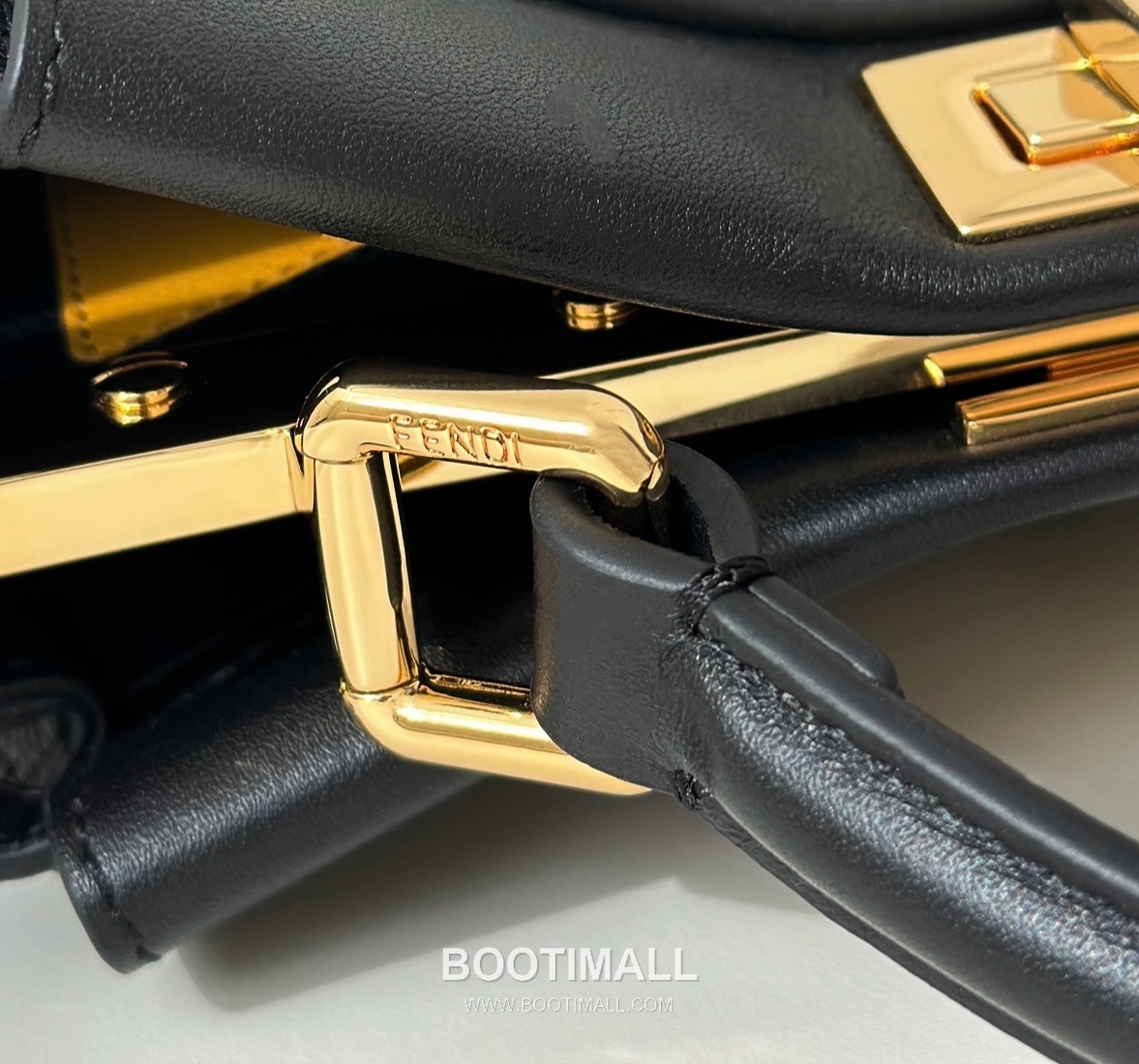 Fendi Peekaboo Monster Eye Calfskin Black Top Handle Bag 펜디 피카부 몬스터 아이 카프스킨 블랙 탑핸들백 23cm 16